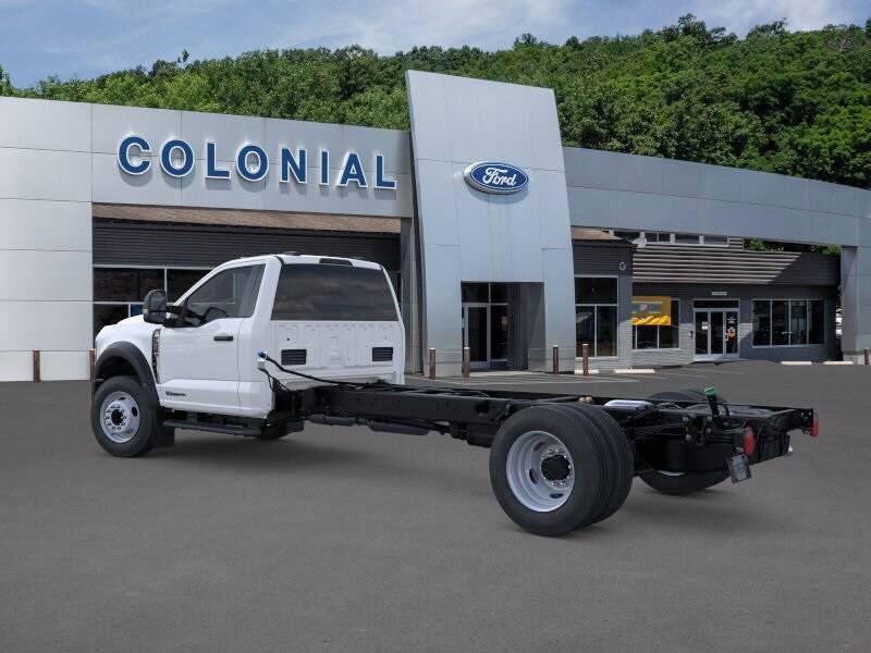 2025 Ford F-600 photo 4