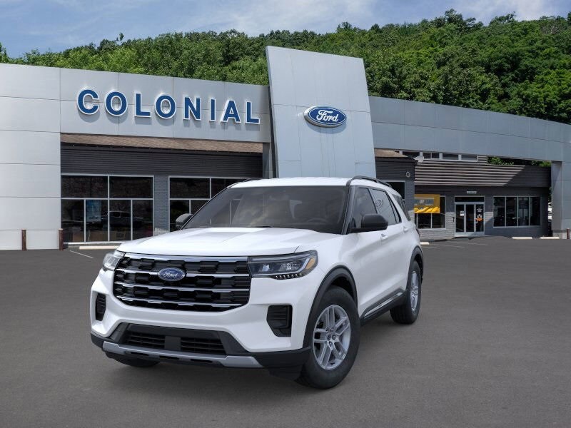2025 Ford Explorer photo 2