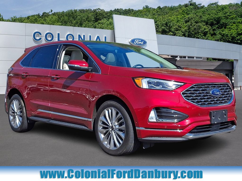 2023 Ford Edge Titanium AWD's photo