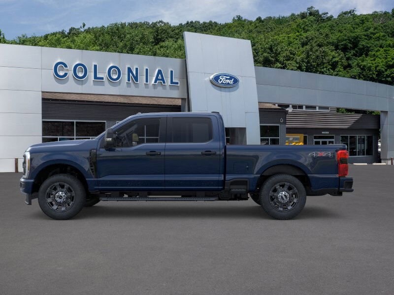 2025 Ford F-250 photo 3