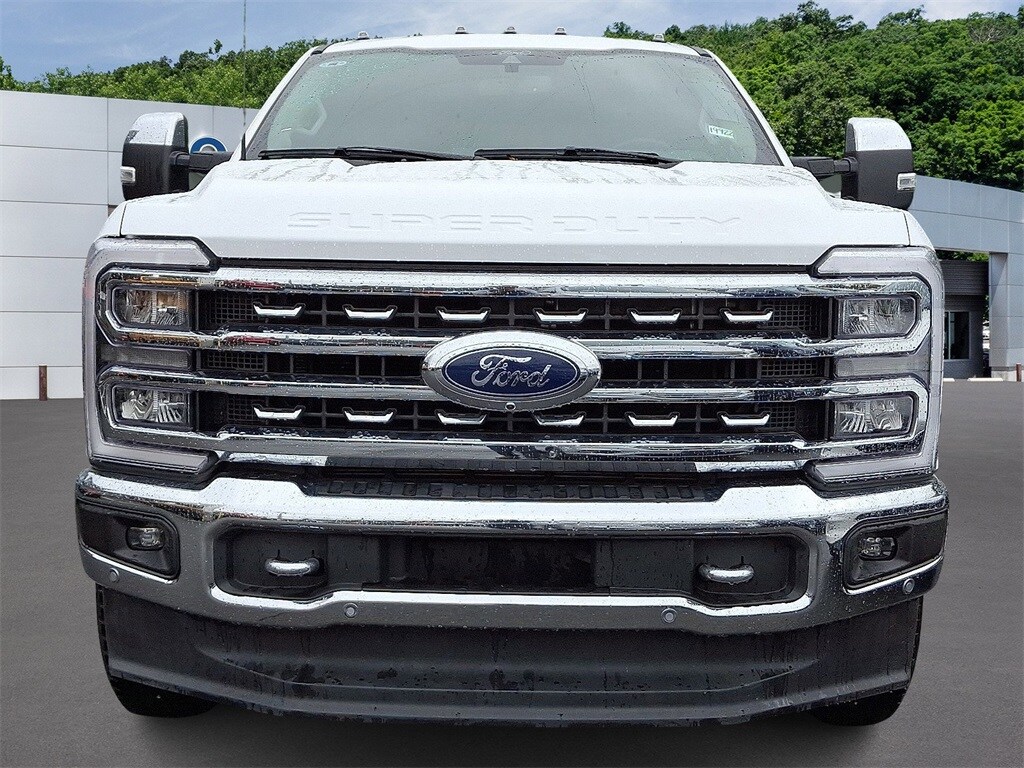 2024 Ford F-250 photo 2