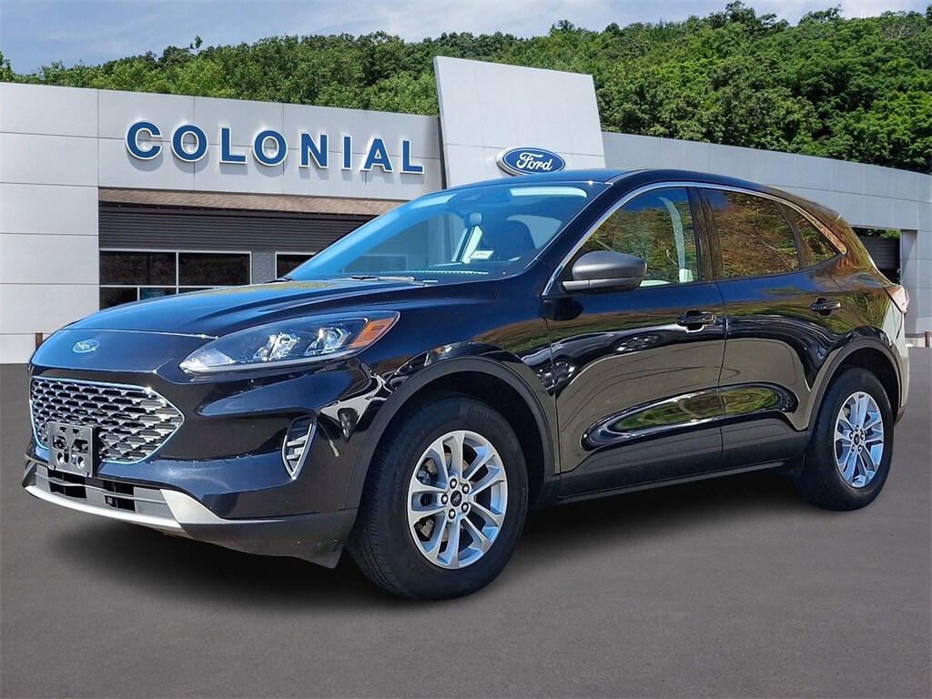 2022 Ford Escape SE photo 3