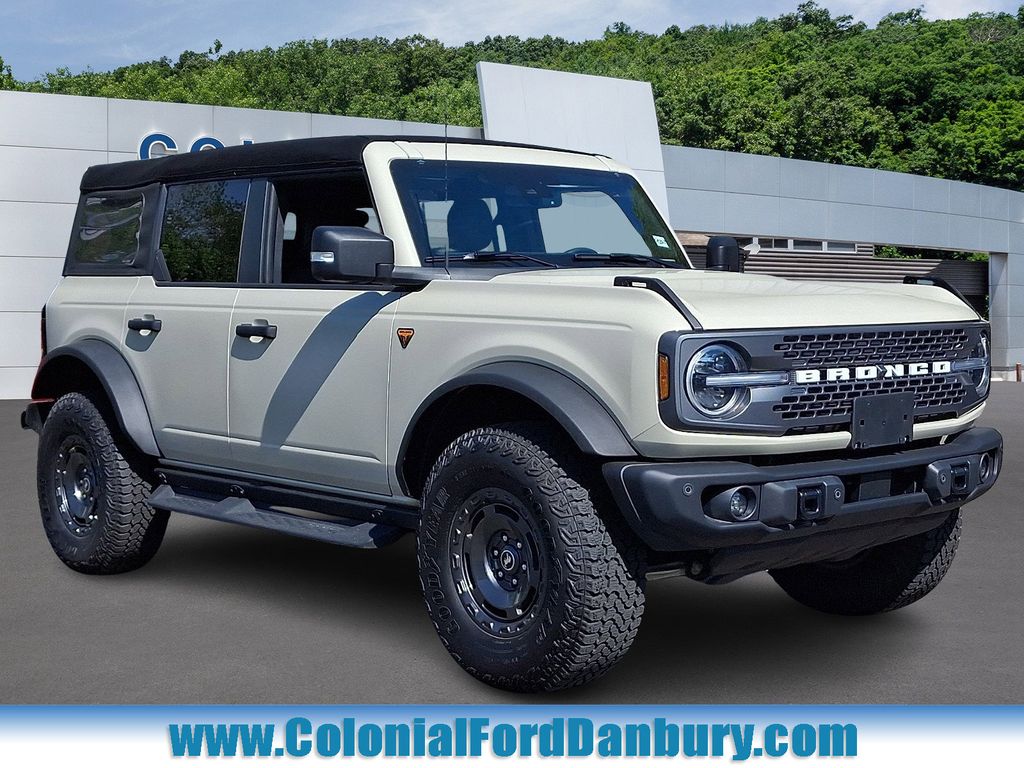 2025 Ford Bronco Badlands 4x4's photo