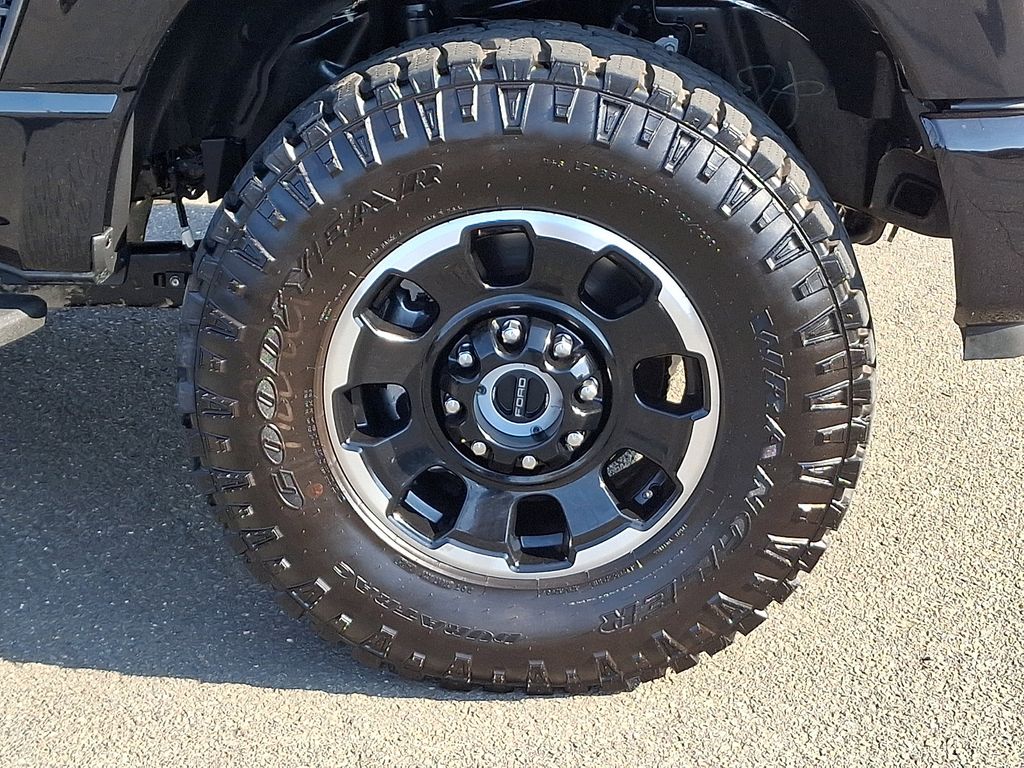 2025 Ford F-250 Super Duty Platinum - Photo 8