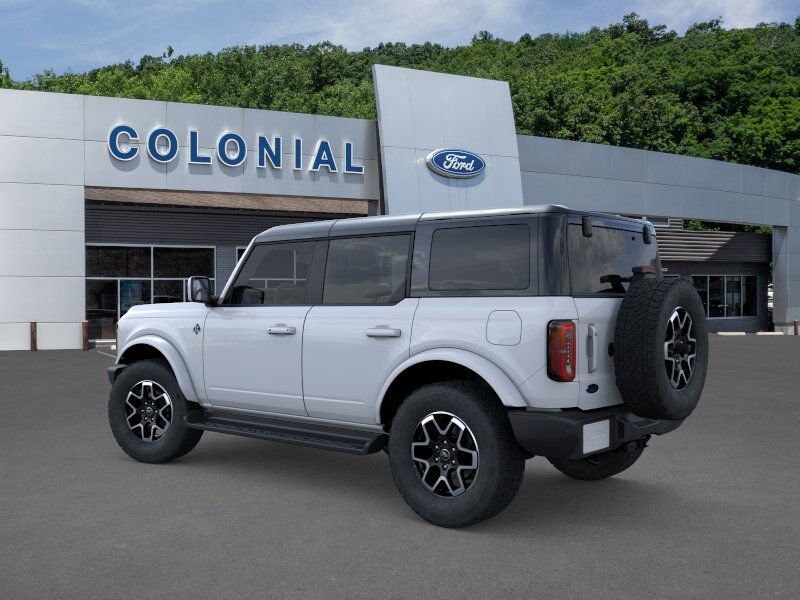 2025 Ford Bronco Outer Banks photo 4
