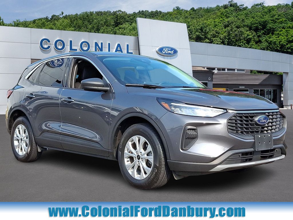 2023 Ford Escape