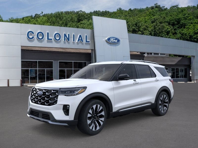 2026 Ford Explorer Platinum's photo