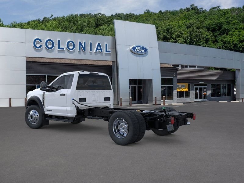 2025 Ford F-600 photo 4