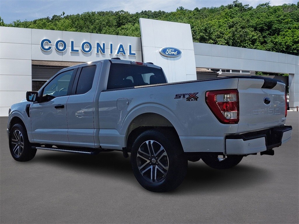 2023 Ford F-150 XL photo 2