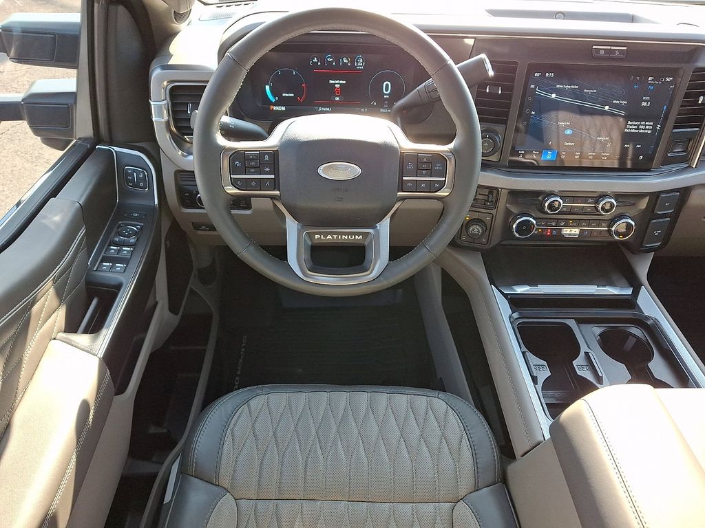 2025 Ford F-250 Super Duty Platinum - Photo 12