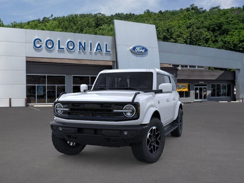 2025 Ford Bronco Outer Banks photo 2