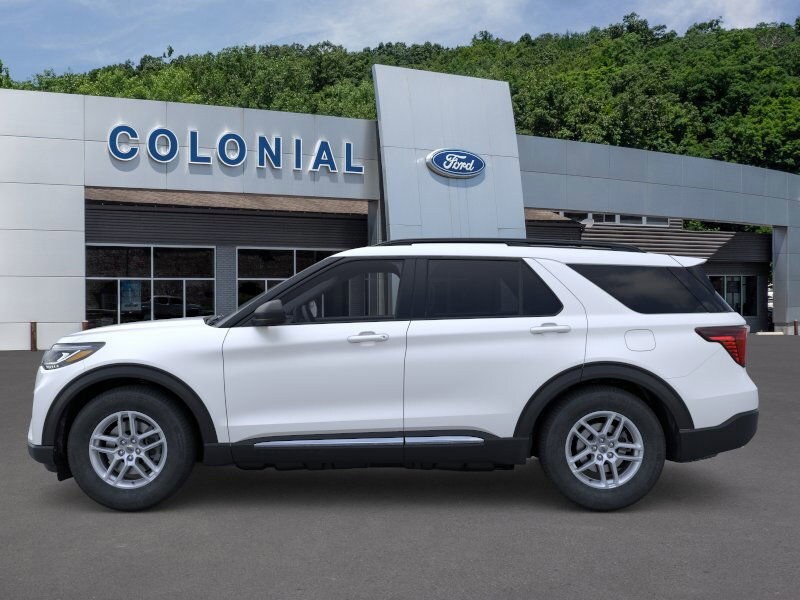 2025 Ford Explorer photo 3