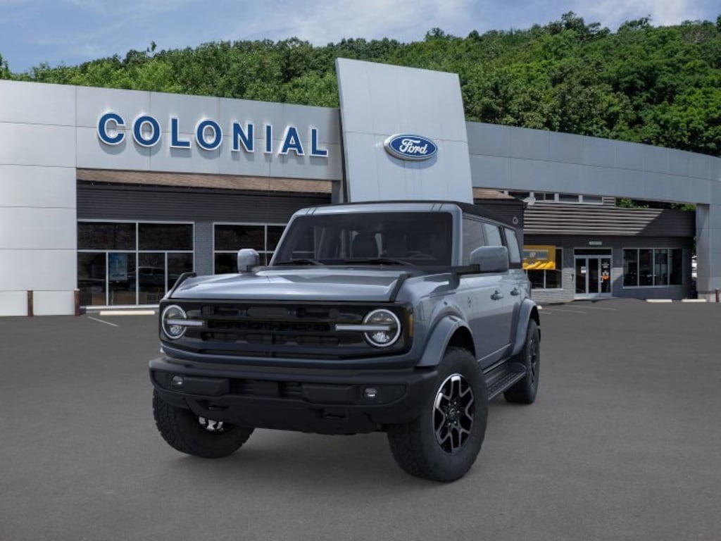 New 2025 Ford Bronco Outer Banks SUV