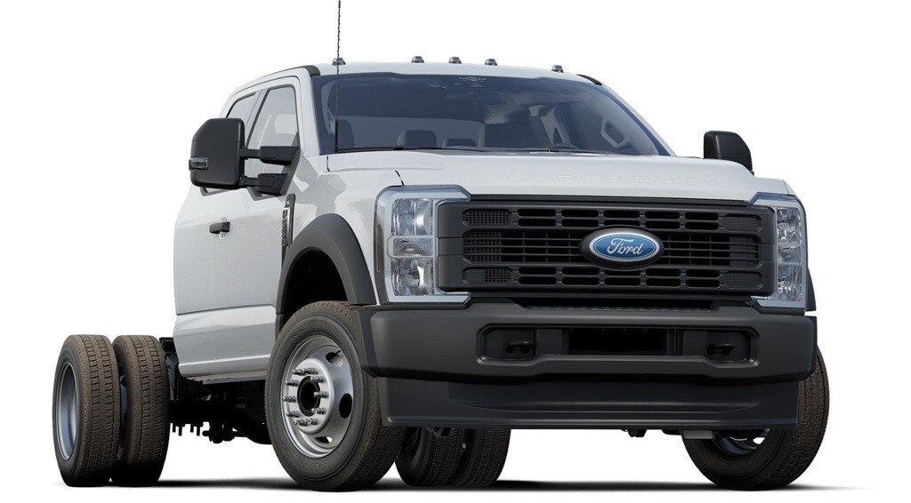 2025 Ford F-550 photo 4