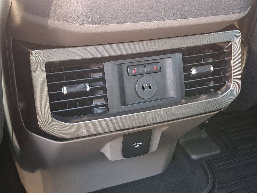 2025 Ford F-250 Super Duty Platinum - Photo 11