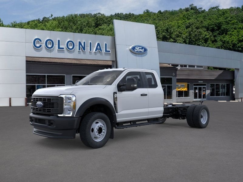 2025 Ford F-450 Super Duty Chassis Cab XL's photo