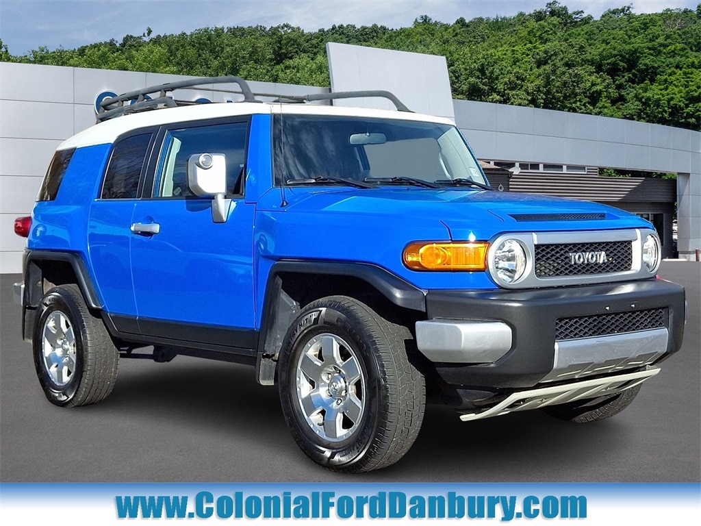 2007 Toyota FJ Cruiser Base's photo