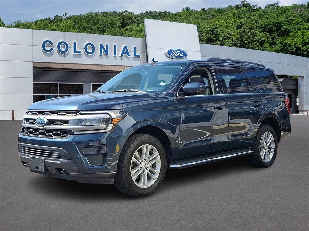 2022 Ford Expedition XLT photo 3