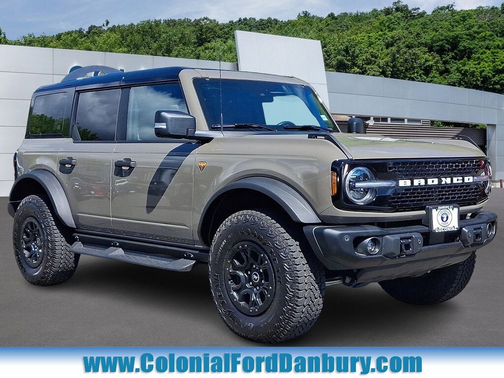 Certified 2025 Ford Bronco Badlands SUV