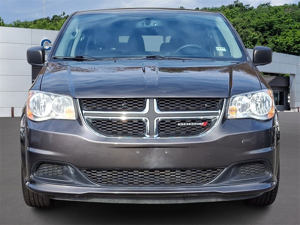 Used 2017 Dodge Grand Caravan SE Minivan/Van