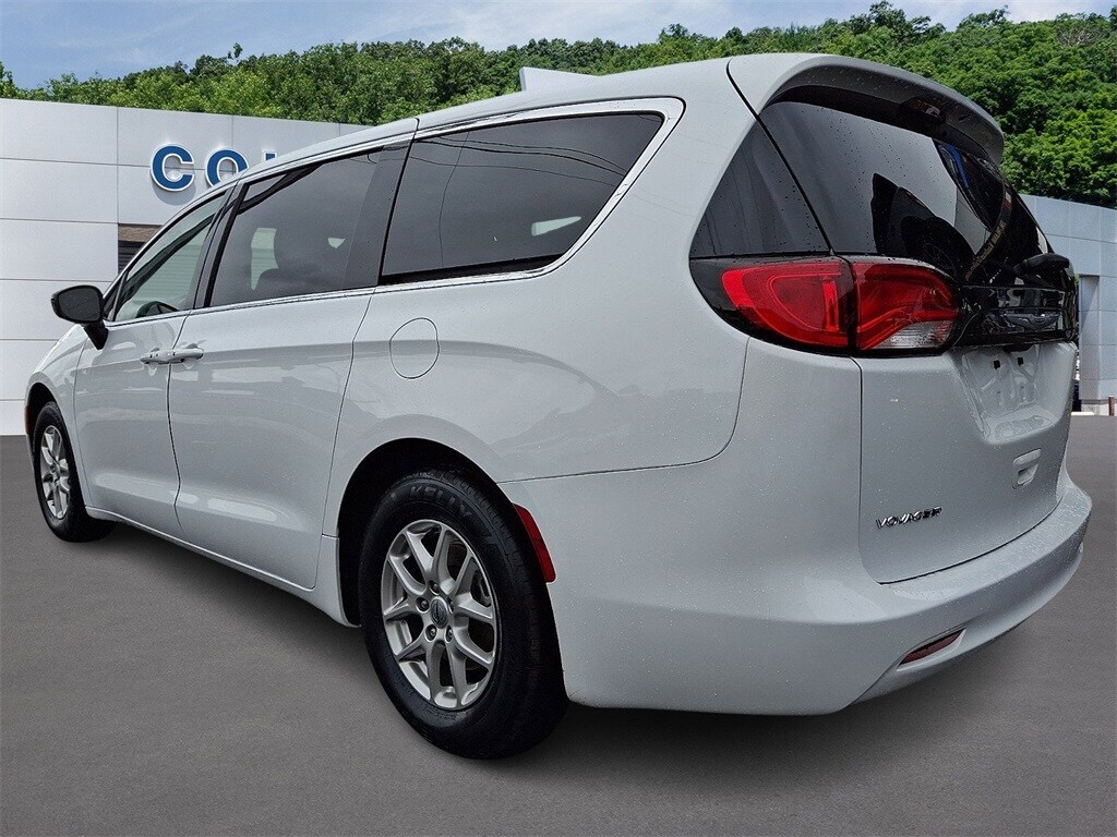 Used 2024 Chrysler Voyager LX Minivan/Van