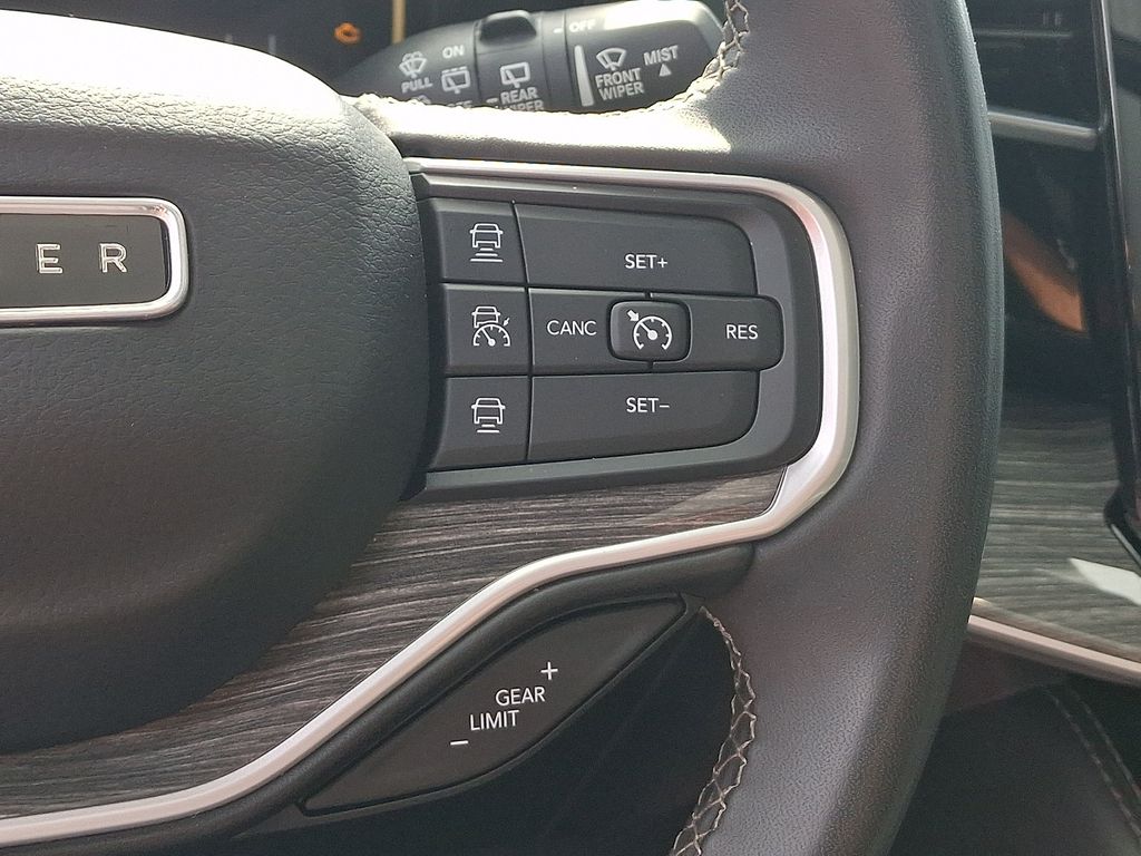 2022 Jeep Wagoneer Series II - Photo 25