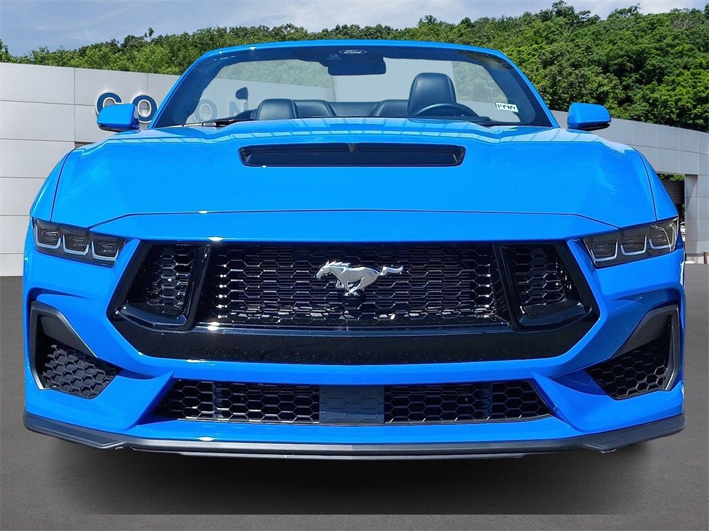 2024 Ford Mustang GT Premium Convertible photo 2