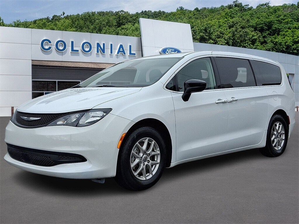 Used 2024 Chrysler Voyager LX Minivan/Van