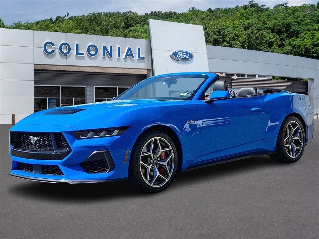 2024 Ford Mustang GT Premium Convertible photo 3