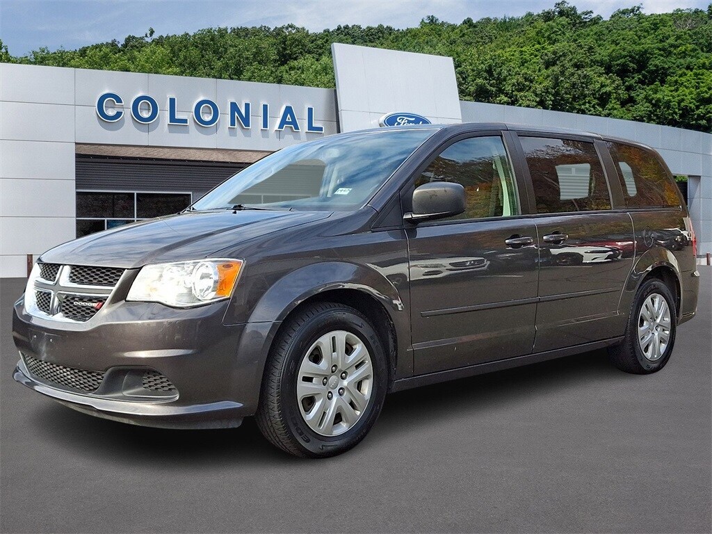 Used 2017 Dodge Grand Caravan SE Minivan/Van