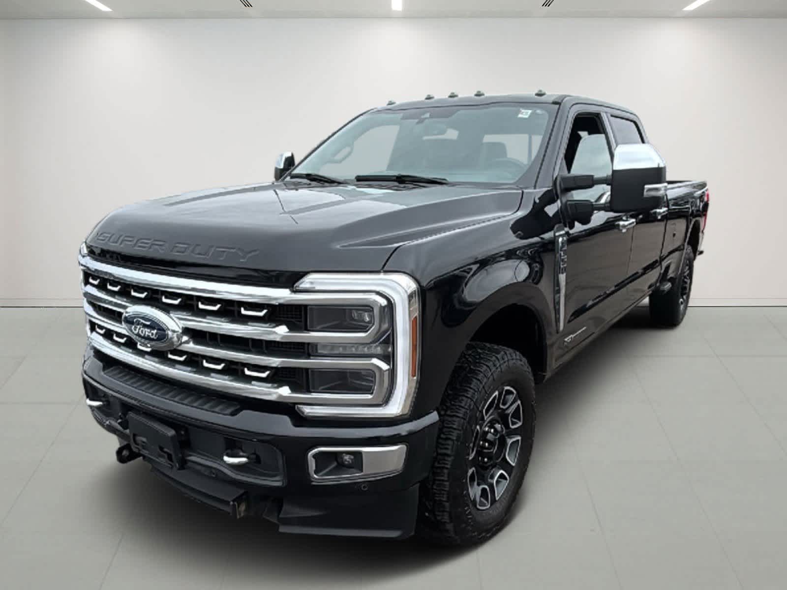 2024 Ford F-350 Super Duty Platinum's photo