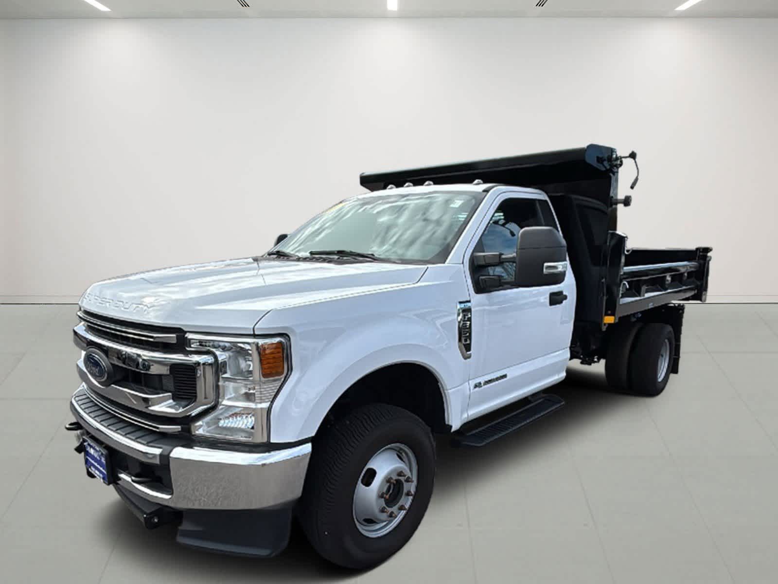 2022 Ford F-350 XL 4x4 Regular Cab 169-In DRW's photo