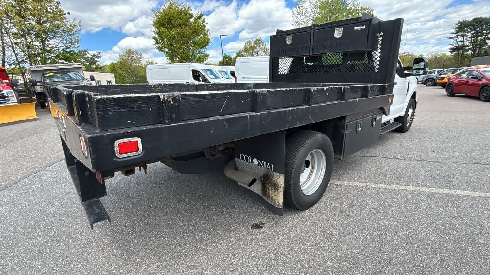2017 Ford F-350 Super Duty Chassis Cab XL - Photo 23