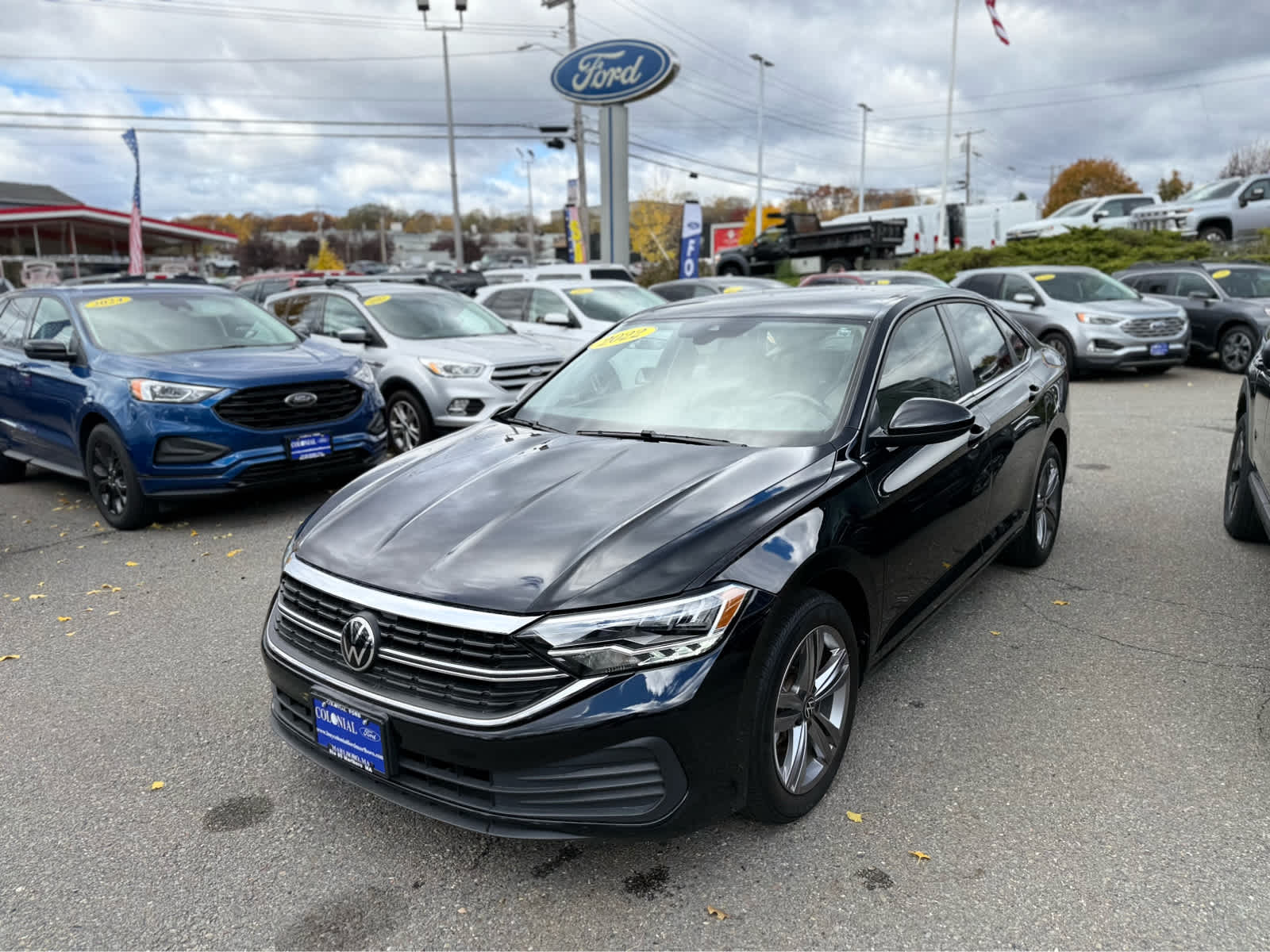 2022 Volkswagen Jetta SE's photo