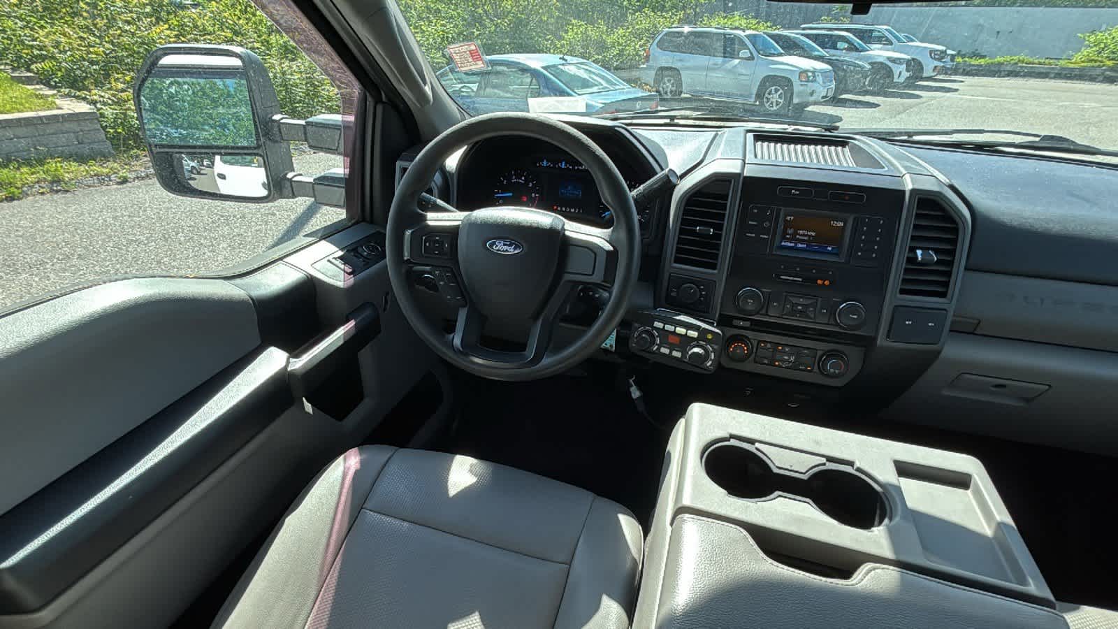 2017 Ford F-350 Super Duty XL - Photo 23