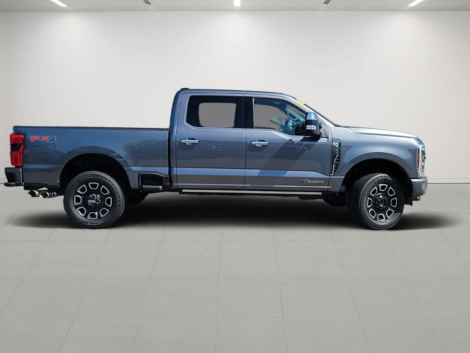 2024 Ford F-350 Platinum photo 4