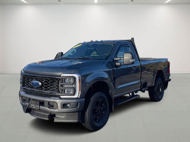 2023 Ford Super Duty F-350 SRW Pickup XL 4WD Reg Cab 8 Box 4WD Reg Cab 8 Box