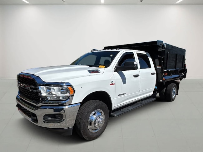 2022 Ram 3500 Chassis Cab Tradesman 4WD Crew Cab 60 CA 172.4 WB 4WD Crew Cab 60 CA 172.4 WB