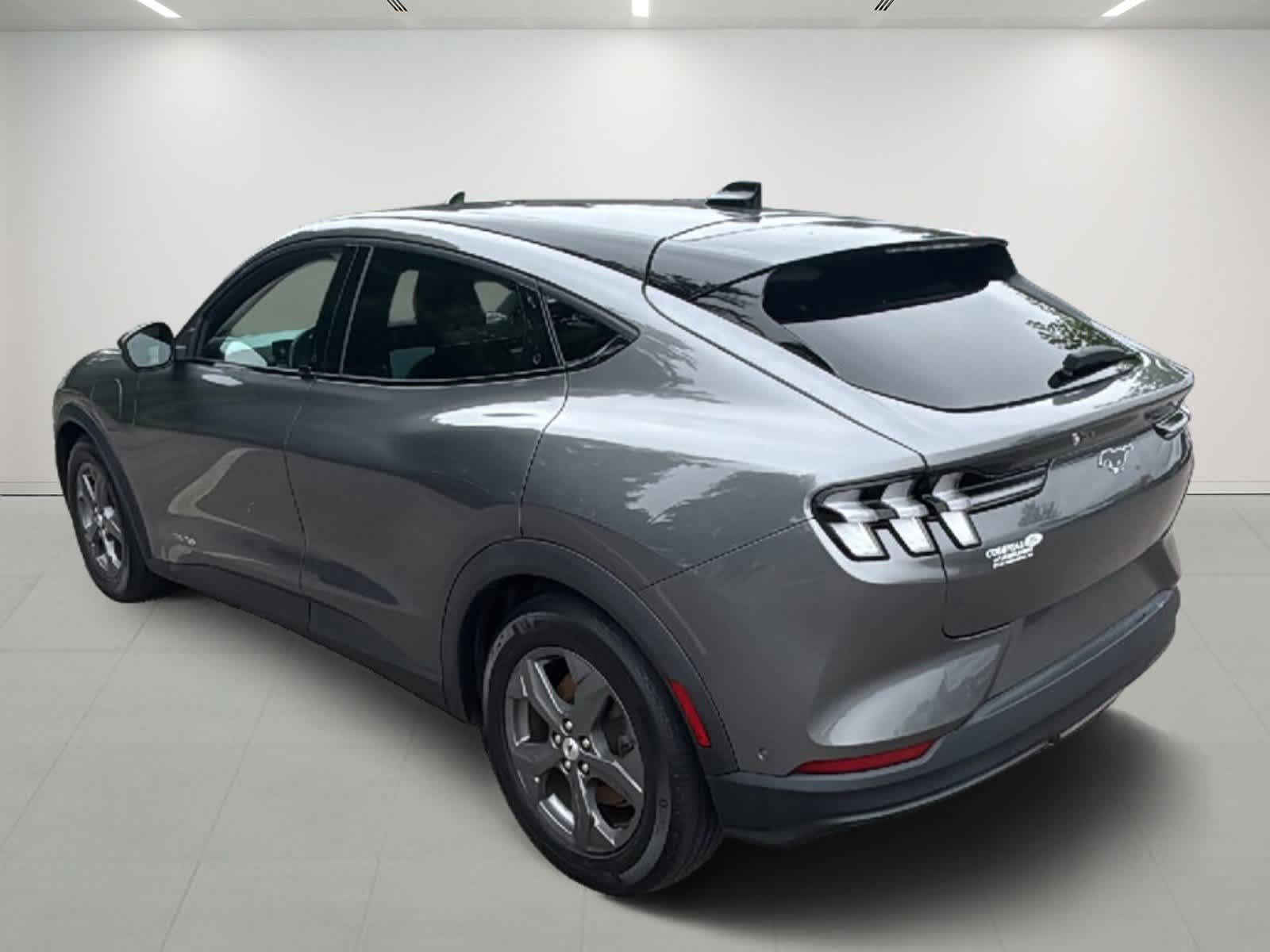 2023 Ford Mustang Mach-E Select photo 3