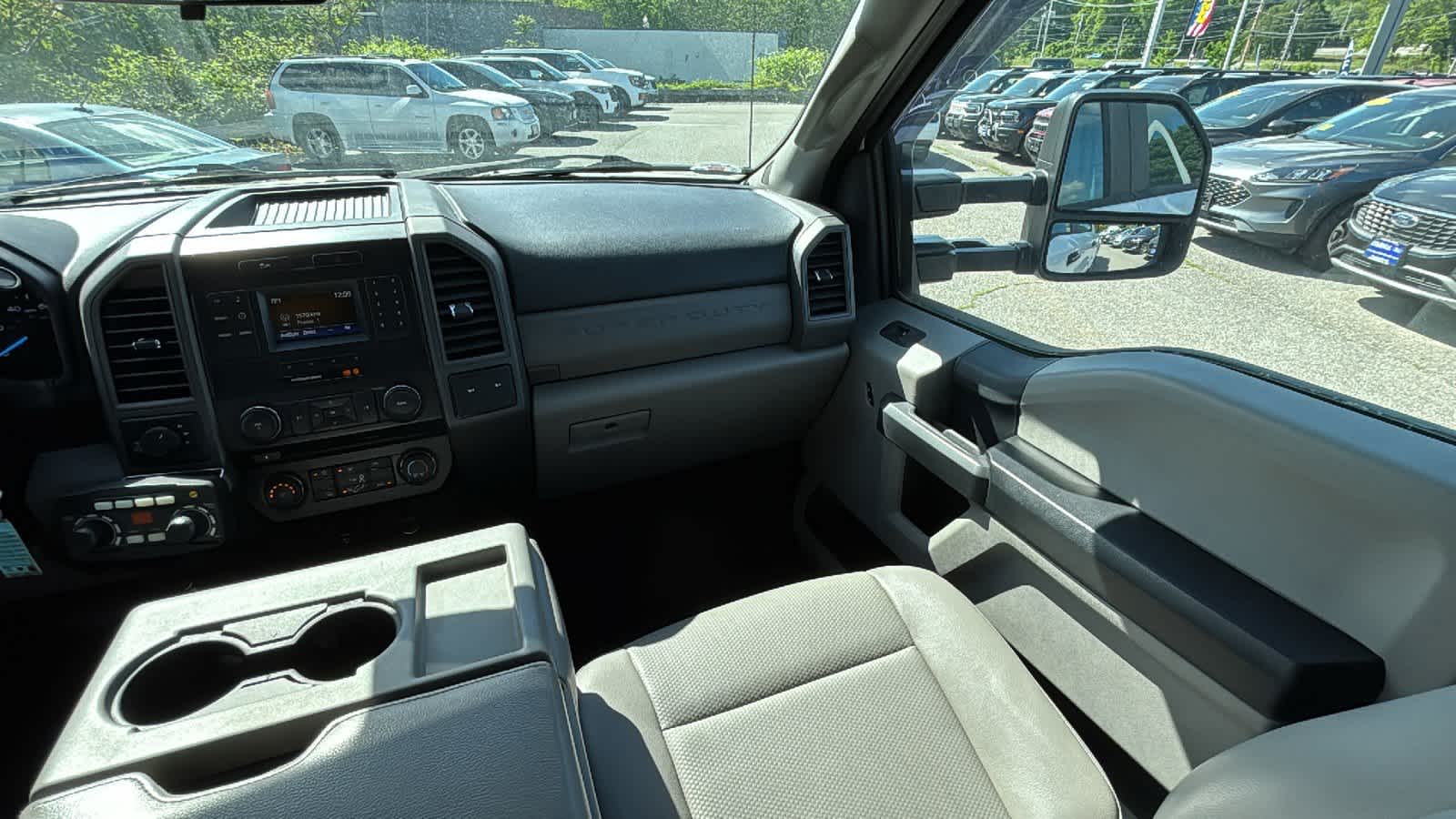 2017 Ford F-350 Super Duty XL - Photo 24