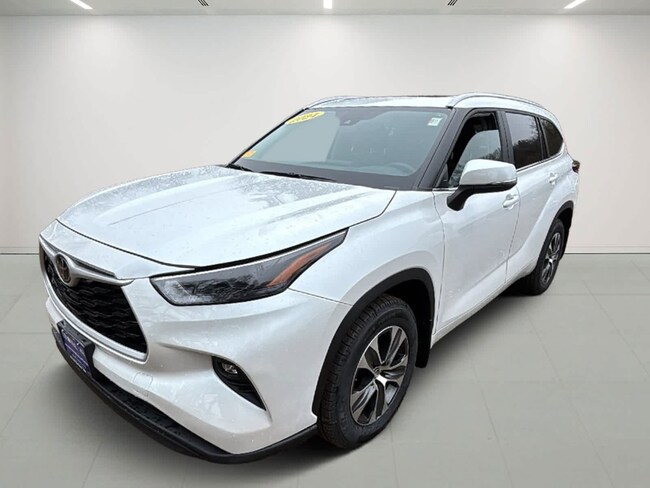 2024 Toyota Highlander XLE SUV