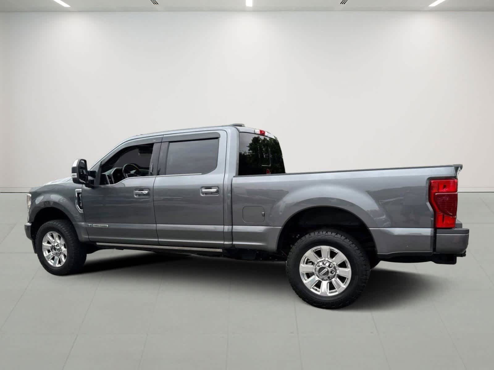 2022 Ford F-350 Platinum photo 3