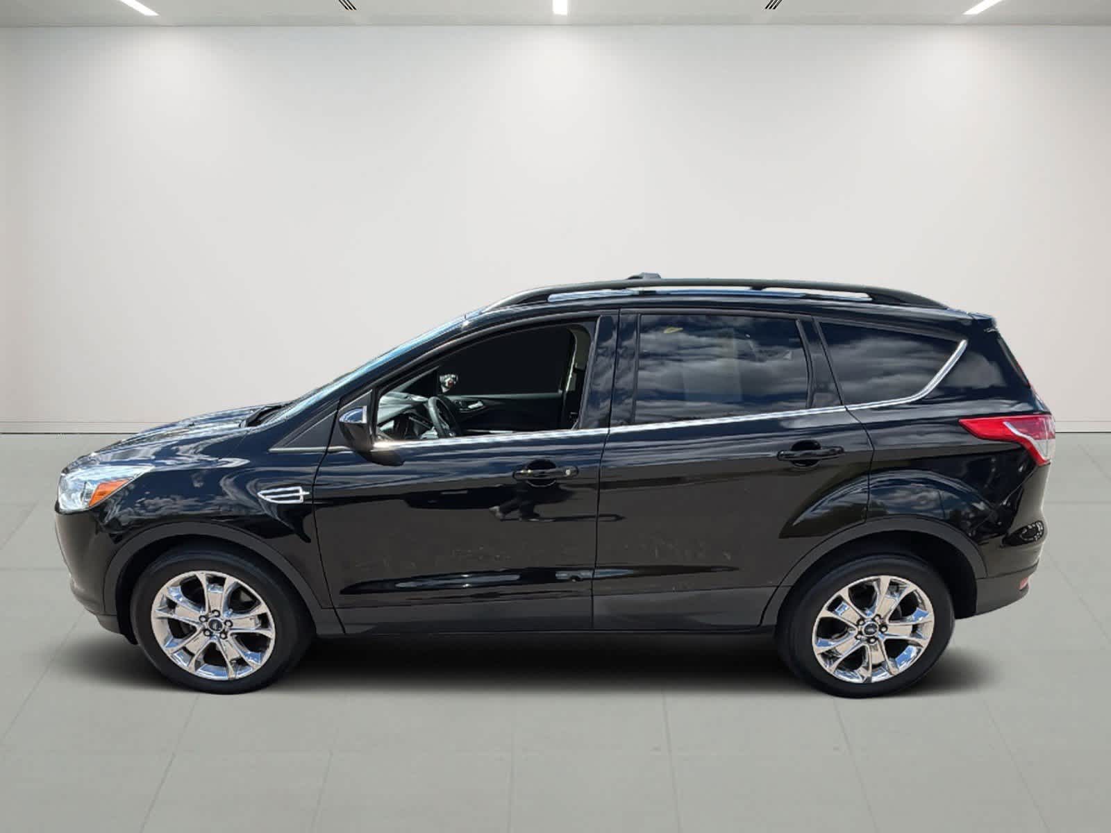 Used 2016 Ford Escape SE with VIN 1FMCU9G93GUB49852 for sale in Marlborough, MA