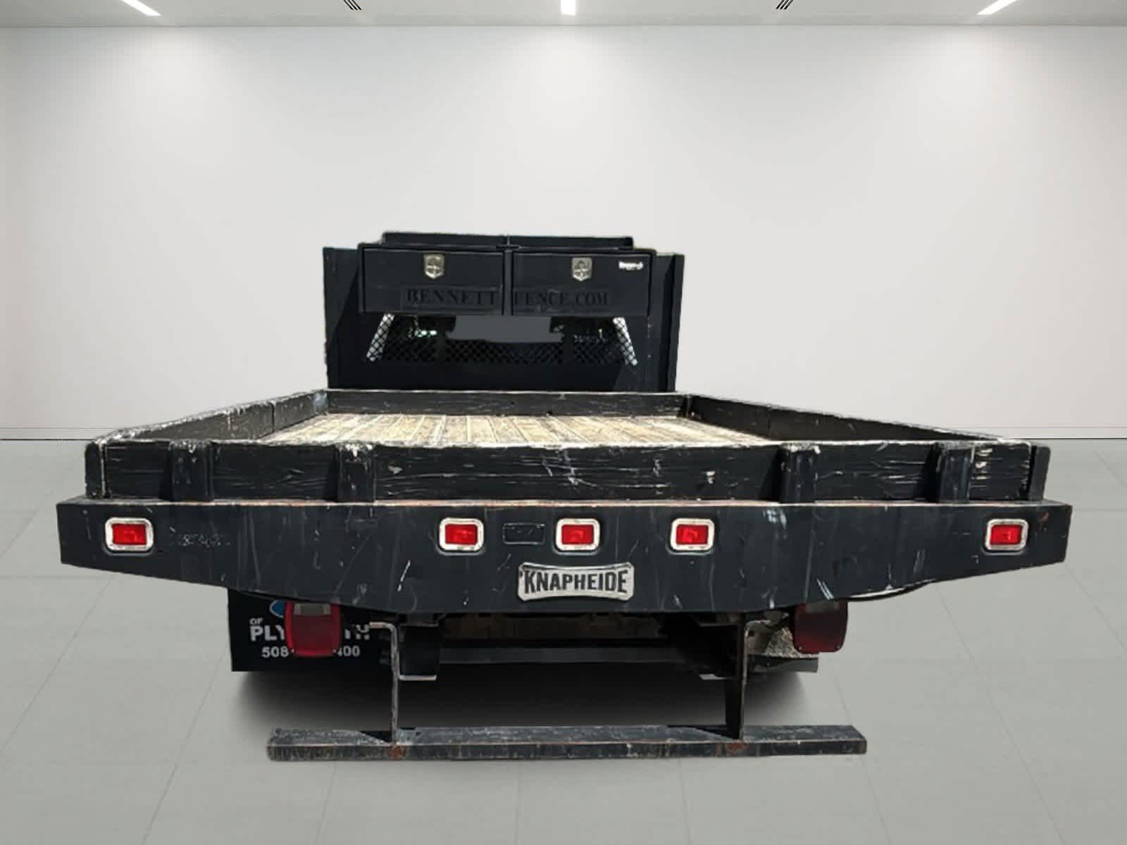 2017 Ford F-350 Super Duty Chassis Cab XL - Photo 4