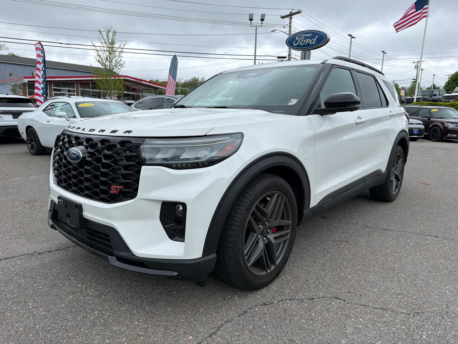 2025 Ford Explorer ST 4WD (PL535)'s photo