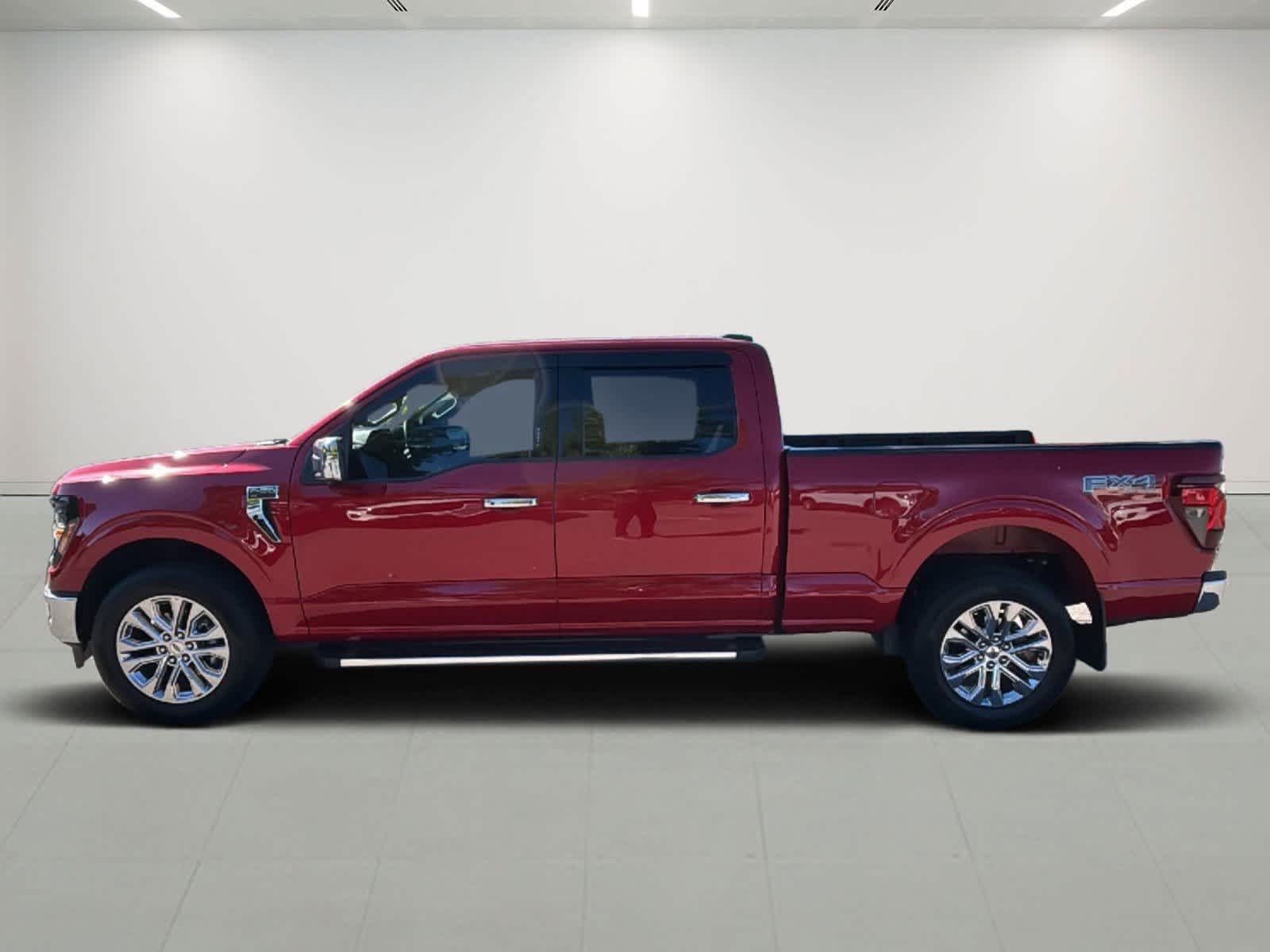 2024 Ford F-150 XLT photo 2