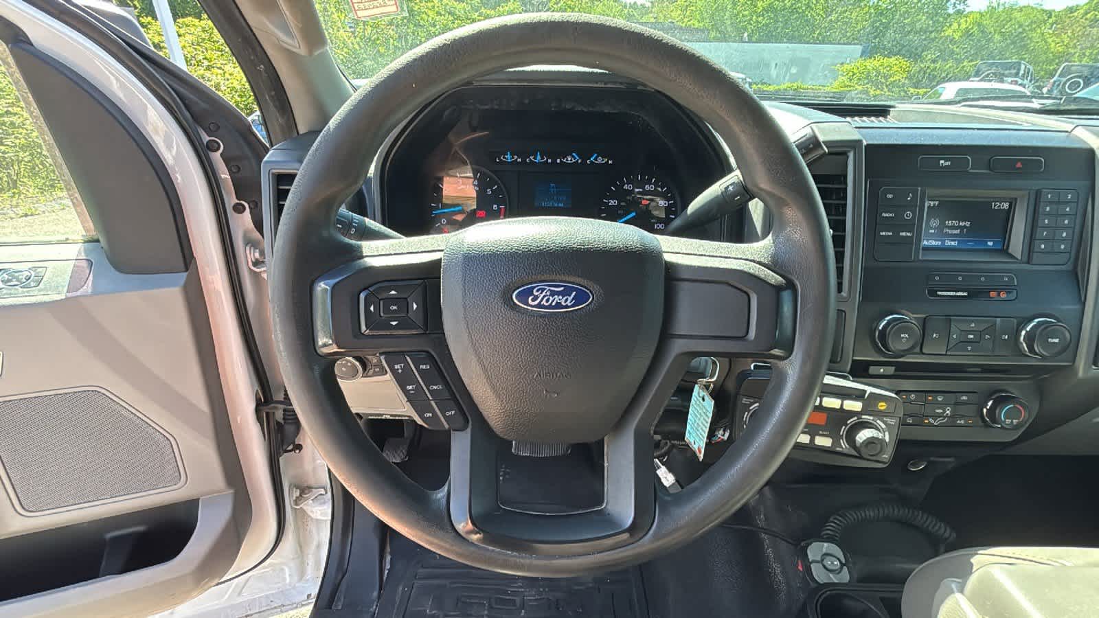 2017 Ford F-350 Super Duty XL - Photo 12