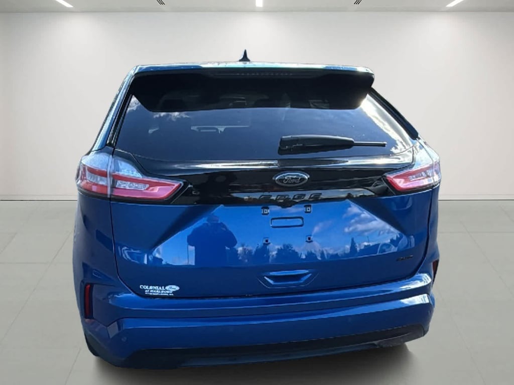 Used 2024 Ford Edge SE AWD