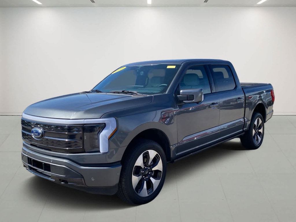 Used 2023 Ford F-150 Lightning Platinum 4WD Supercrew 5.5 Box 4WD SuperCrew 5.5 Box