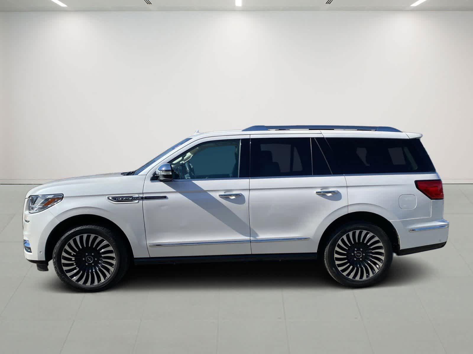 Used 2019 Lincoln Navigator Black Label with VIN 5LMJJ2TT7KEL03911 for sale in Marlboro, MA